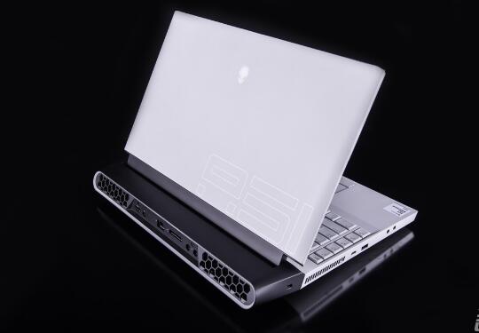 游戲本的工業(yè)設(shè)計(jì)，公司旗艦-ALIENWARE AREA-51M評(píng)測(cè)