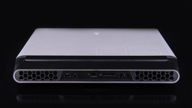 游戲本的工業(yè)設(shè)計(jì)，公司旗艦-ALIENWARE AREA-51M評(píng)測(cè)