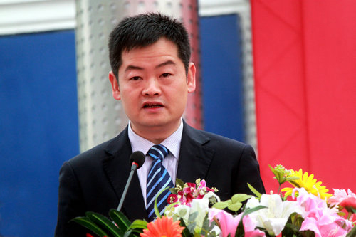 成都萬通汽車學(xué)校校長:李迎春