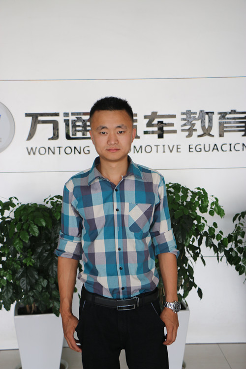 杰出學子賈衛(wèi)林