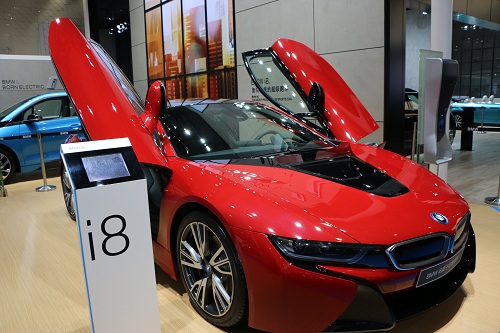 F(xin)H܇չ¿BMWI8