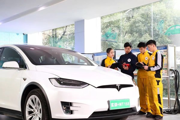 掌握新能源汽車專業(yè) 擁有美好好未來
